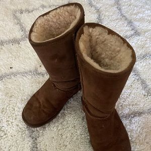 Bear paw boots